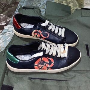 Gucci shoes